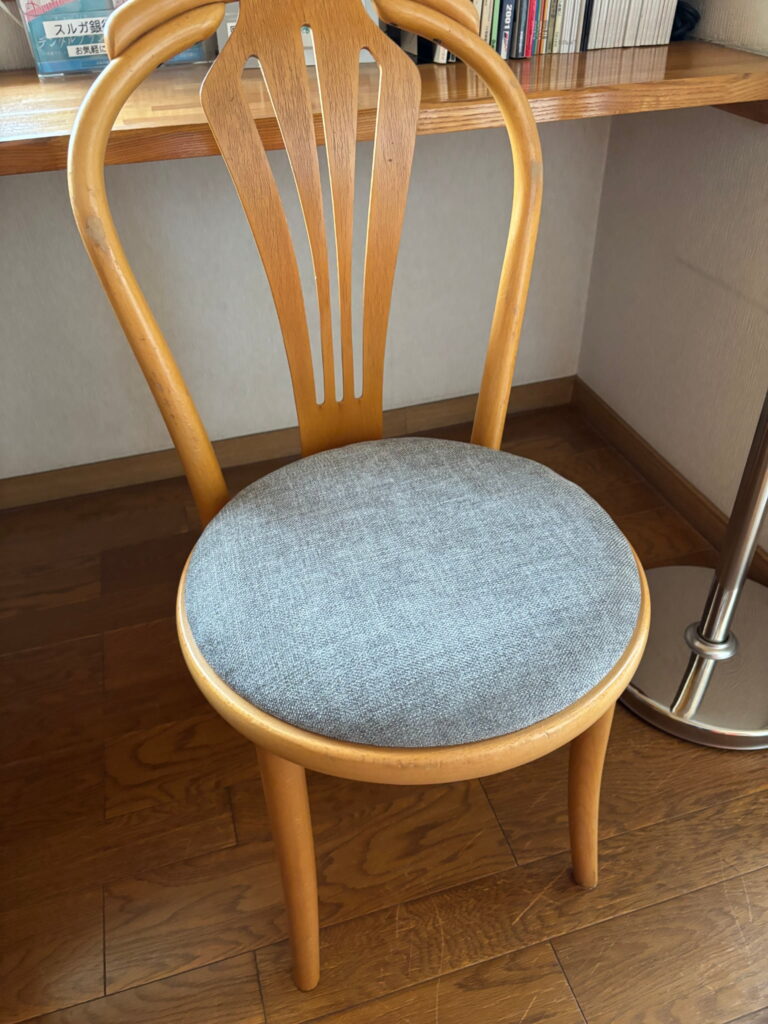 待合椅子座面張替え修理